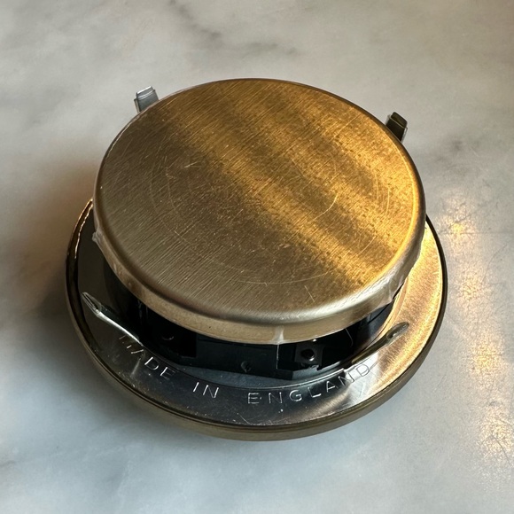 VINTAGE WEDGWOOD Bone China Floral & Gold Clock - Quartz Movement - Picture 11 of 15